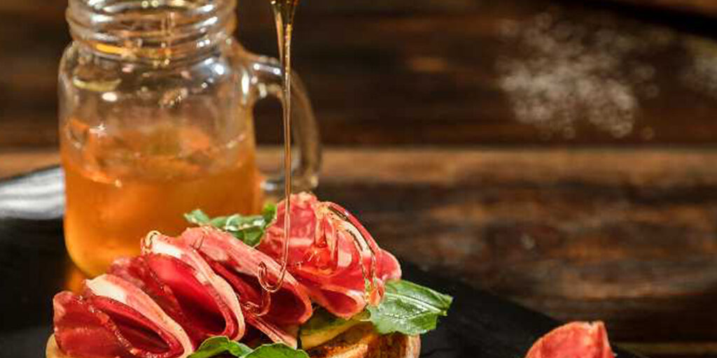 bruschetta-copa-quiejo-brie