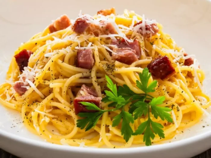 Carbonara Tradicional com Guanciale
